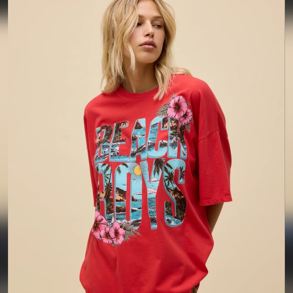 NWOT Daydreamer The Beach Boys Tropical Stack Tee